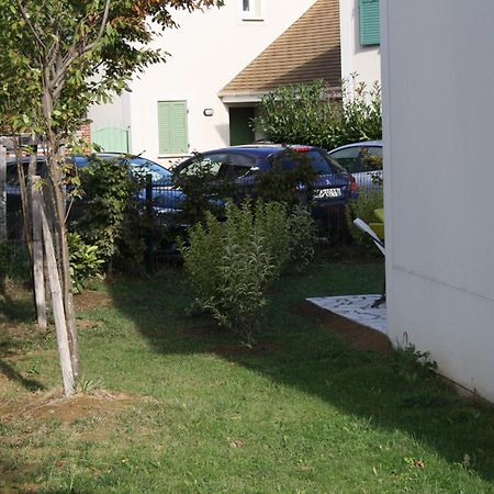 Gîte La Villa Omagny Paris Marne-la-Vallée Exterior foto